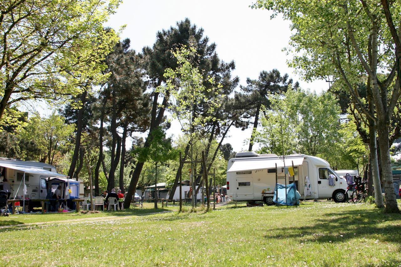 Romea Family Camping Casal Borsetti Bagian luar foto